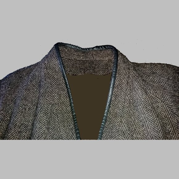 100% Wool Coat by David Makofsky - Picture 2 of 10